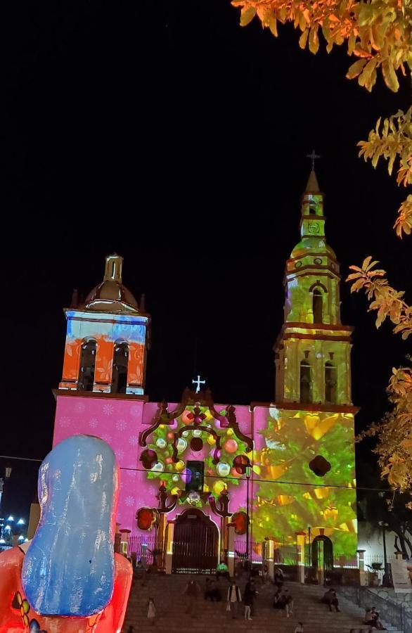 Tu espacio en el Pueblo Mágico rodeado de montañas Santiago  Esterno foto